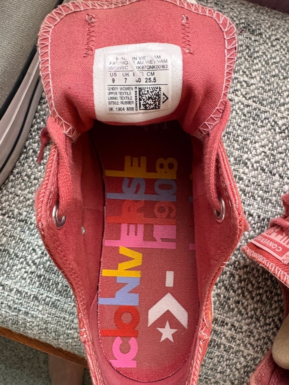 CHUCK TAYLOR ALL STAR RAINBOW PLATFORM LOW TOP PLATFORM PINK Sneaker - Picture 8 of 10